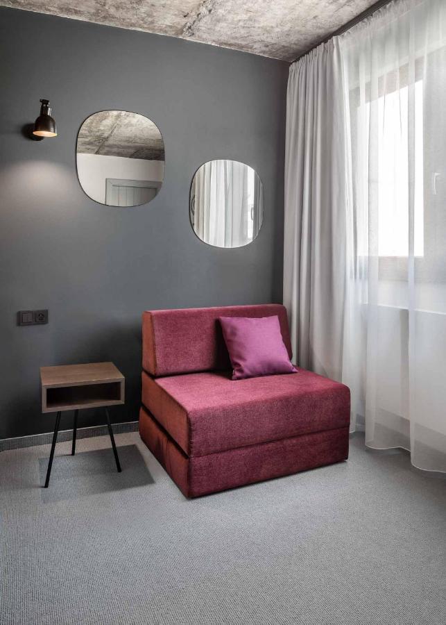 Boutique Hotel Mezi Svy Hradec Kralove Luaran gambar